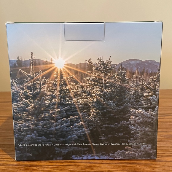 Young Living Aria ultrasonic diffuser new in box never taken out. - Picture 5 of 9